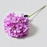 Violeta claro — Hortensia artificial de tela con hojas — 61 cm