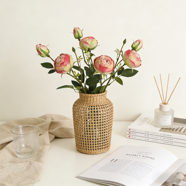 Newly Designed Artificial Rose Single Long Stem Silk Faux Flowers Rose