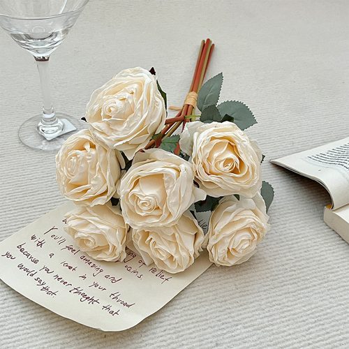 FSARCAN 7-Bloom Antique-Edge Rose Bouquet — White